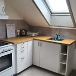 Cosey 1 Bedroom Loft With Free Parking