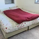 Cosey 1 Bedroom Loft With Free Parking
