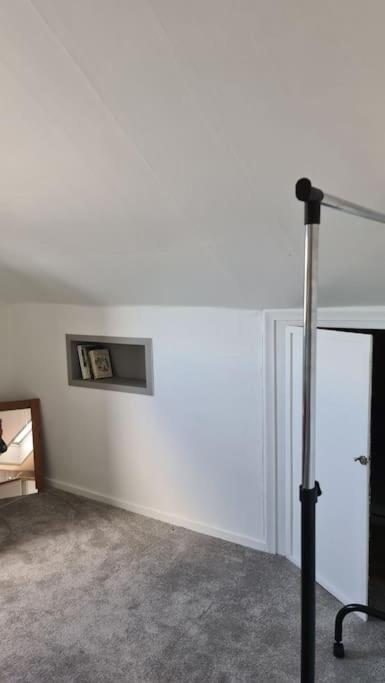 Cosey 1 Bedroom Loft With Free Parking Leilighet *